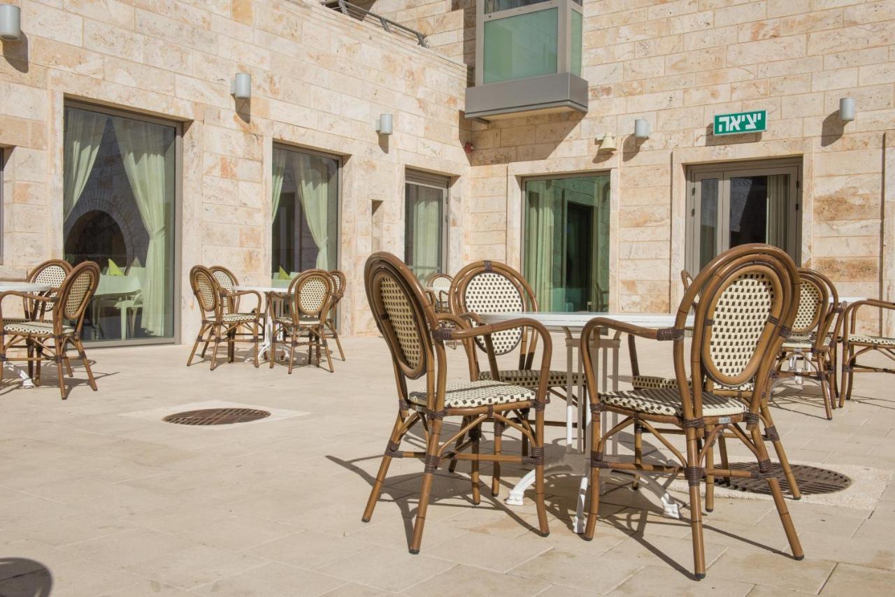 Hi - Akko Knights Hostel Exterior photo